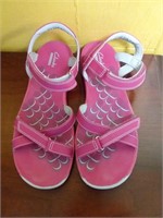 Pink Sandles