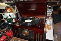 CROSLEY TURNTABLE - RADIO