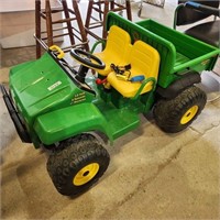 12V Kids Ride on Gator w charger in Running Order