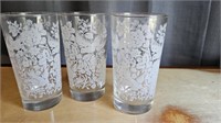 Vintage White Floral Drinking Glasses