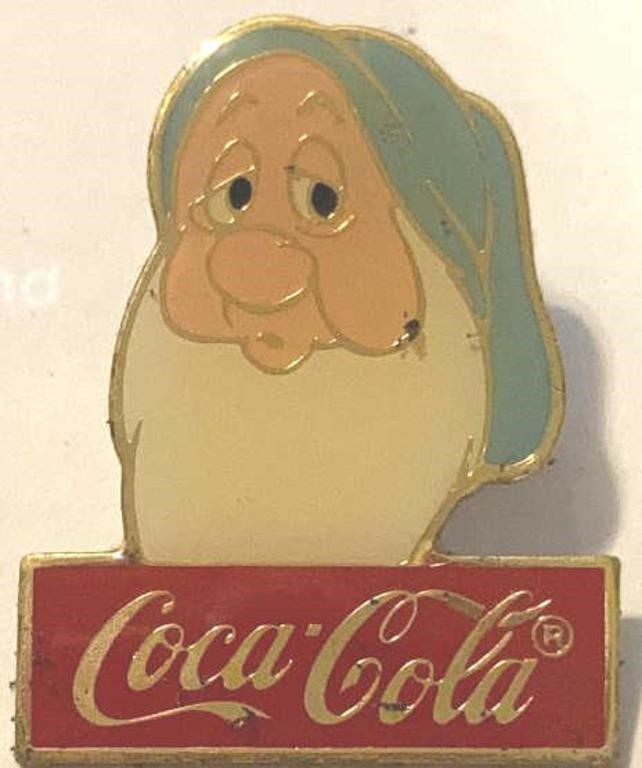 Vintage DISNEY Sleepy Dwarf Coca Cola Pin
