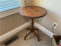 Vintage/Antique Wood End/Side Table