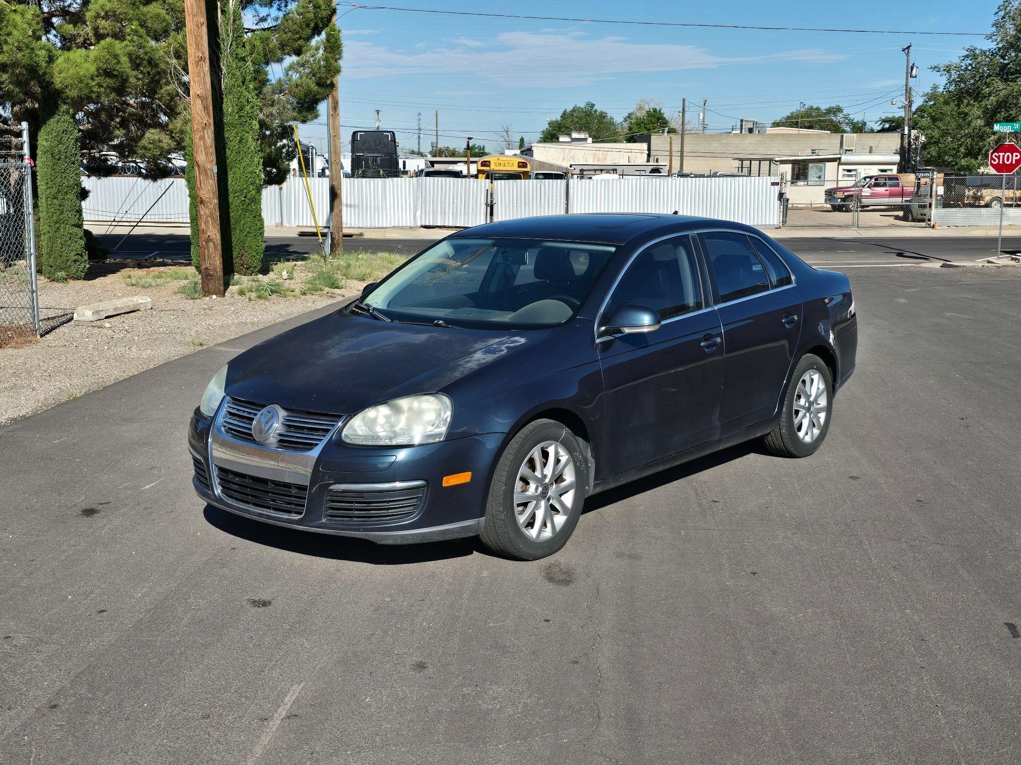 2010 Volkswagen Jetta 2.5 - Cold A/C, Leather