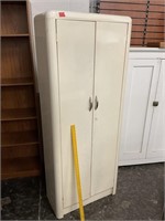 Interstate Metal Products Cabinet