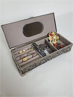 Vintage Metal Jewelry Box with Jewelry