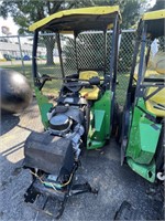 John Deere X700 Hydrostatic Tractor