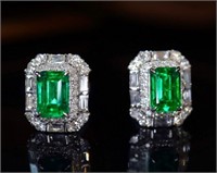 1.6cts Natural Emerald 18Kt Gold Earrings