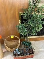 baskets & flowers - tree