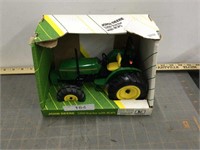 Ertl JD 5200 with ROPS, 1/16