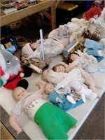 Table full of dolls