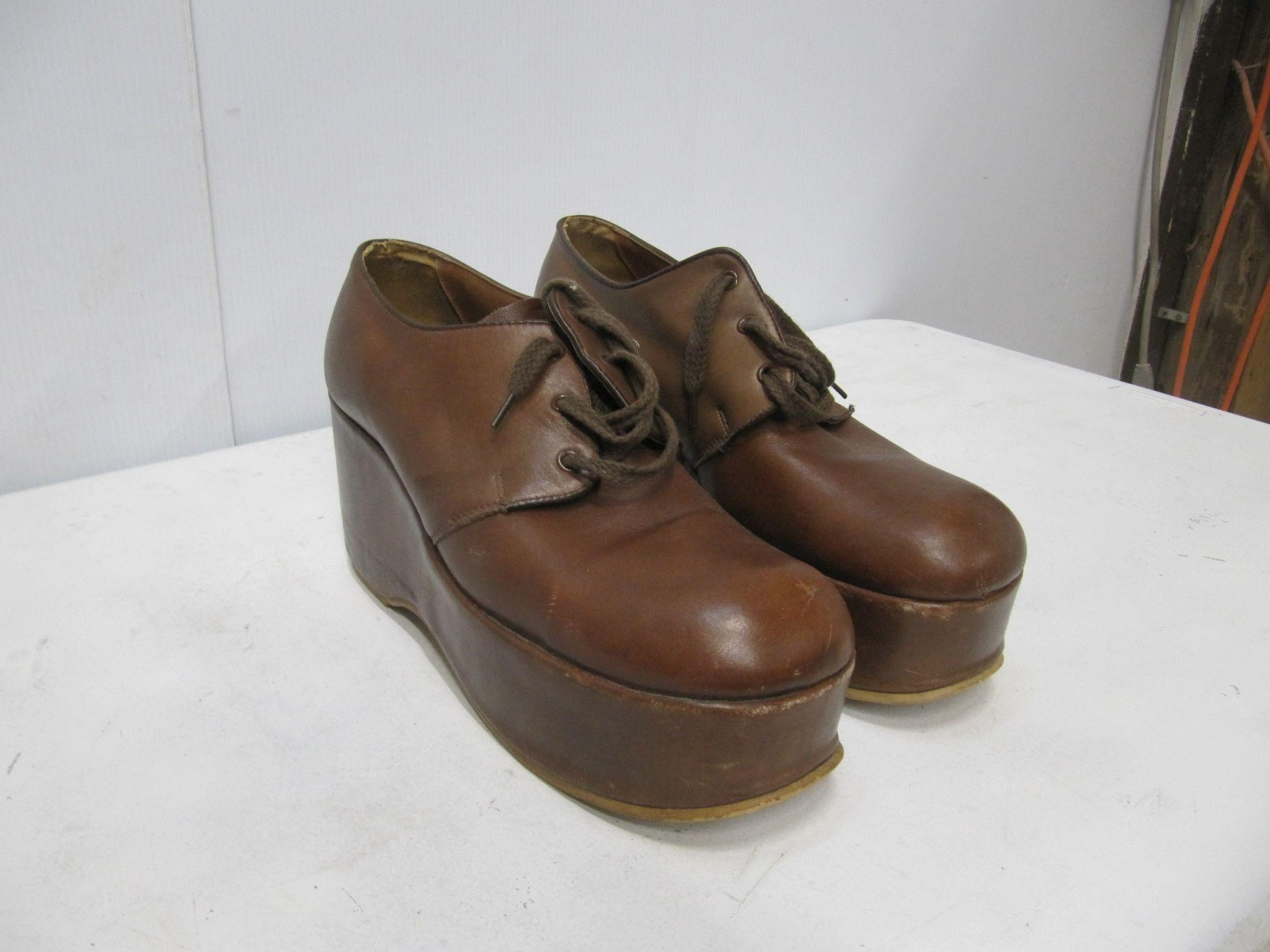 RETRO SEARS "THE SHOE PLACE" WEDGE SHOES