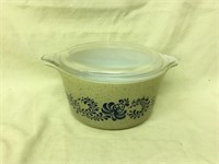 Pyrex HOMESTEAD STENCIL Casserole with Lid #473