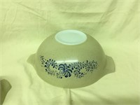 Pyrex HOMESTEAD STENCIL Cinderella Mixing Bowl