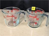 (2) Pyrex 2 Cup Measure