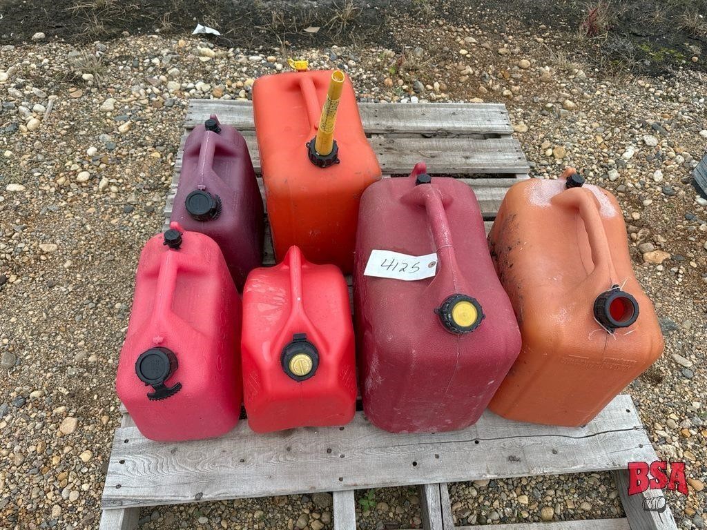 6 Jerry Cans