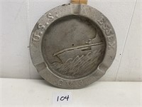 VTG USS ESSEX CV-9 Ashtray Casted from Propeller