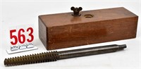 Wood screw tap and die box