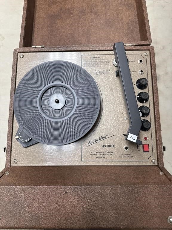Audio Plus AV-80TX Record Player
