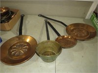 COLLECTION OF BRASS & COPPER STRAINER & DIPPERS