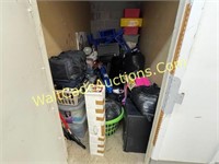 BOXES, PICTURES, DUFFLE BAGS, LAUNDRY BASKETS