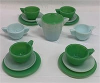 Akro Agate Green & White Glass Child's Tea Set