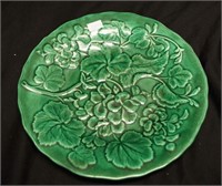 Victorian 'Green Leaf' majolica plate