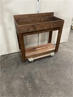 Rolling cart / shelf