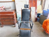 Betz Barbers Chair