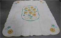 20TH C. APPLIQUE QUILT, YELLOW FLOWER DESIGN,