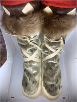 Alaskan Seal mukluks like new