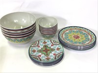 Outdoor Dinning - Plastic Dishware Set