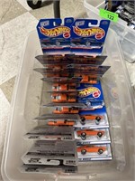 LOT 16 HOT WHEELS HOTWHEELS 1998 1ST ED ROADRUNNER