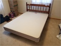Bed frame / boxspring