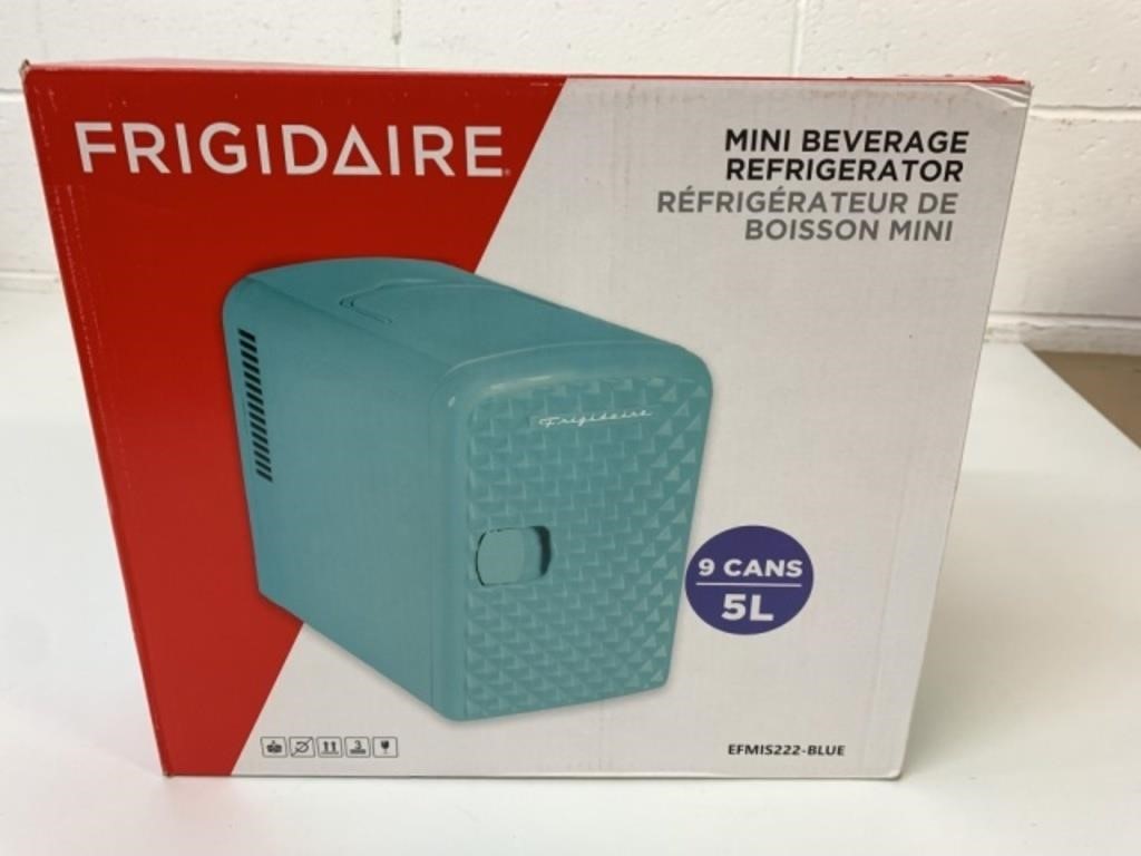 New Frigidaire Mini Beverage Fridge