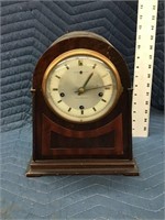 Beautiful New Haven Mantle Clock with Key and