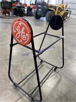 GE ROLLING STAND, 32"W X 40.5"T