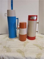 Group of thermos vacuum flasks