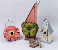 Birdhouses & Birdhouse Decor