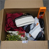 Large Lot of Linens Hand Bags - Artifical Flowers