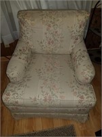 Laine Upholstered Chair 33 x 36 x 36"