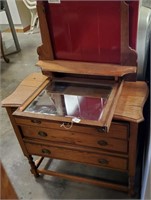 R- Vintage Oak Dresser With Harp And Mirror