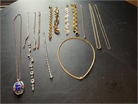 Large necklace and bracelet lot