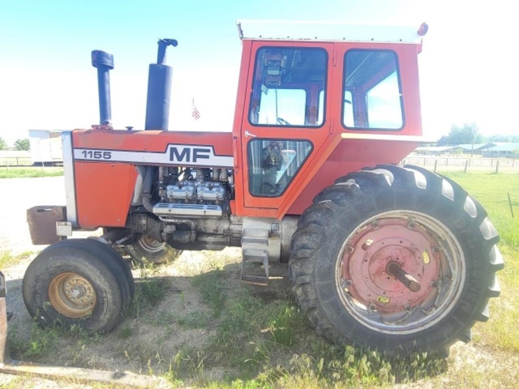 Massey Fergusson 1155 Tractor *Buffalo Fairground*