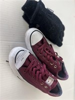 Converse Size 8 and Gloves