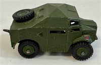 VINTAGE DINKY TOYS DIECAST FIELD ARTILLERY TRACTOR