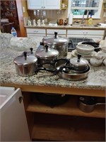Set of Farberware cookware . One has a  crack.