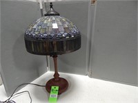 Table lamp w/ stain glass shade