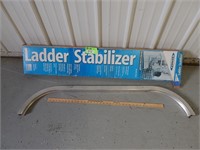 Ladder stabilizer