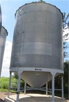 2250 Bushel Westeel Rosco Hopper Bottom Bin