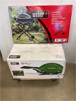 John Deere - Weber Gas barbecue with stand